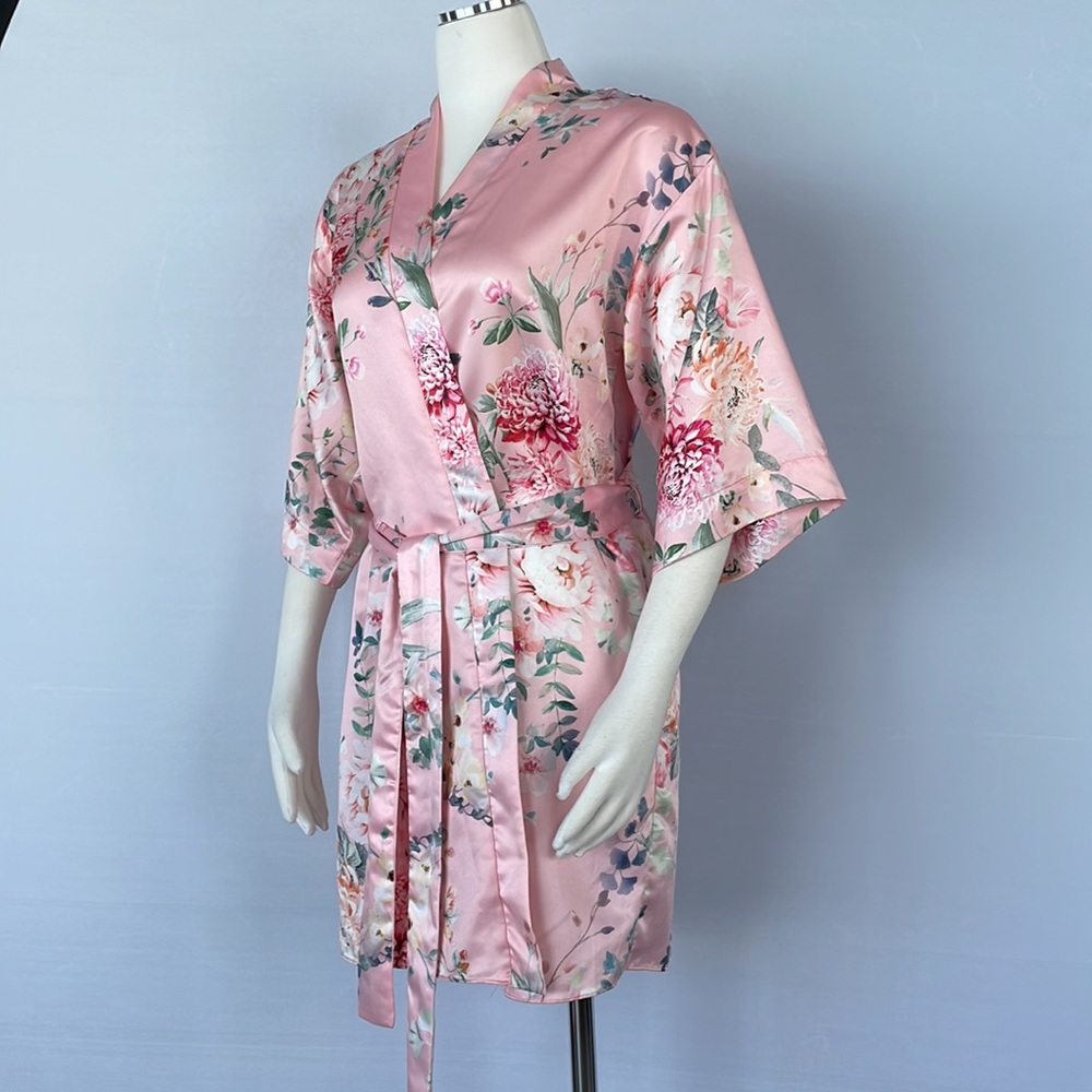 Flora Nikrooz Pink Floral Robe Size Small - Picture 7 of 12